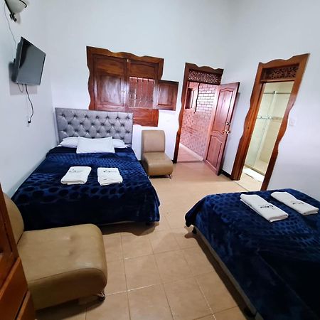 Finca Hotel La Melania Montenegro Buitenkant foto