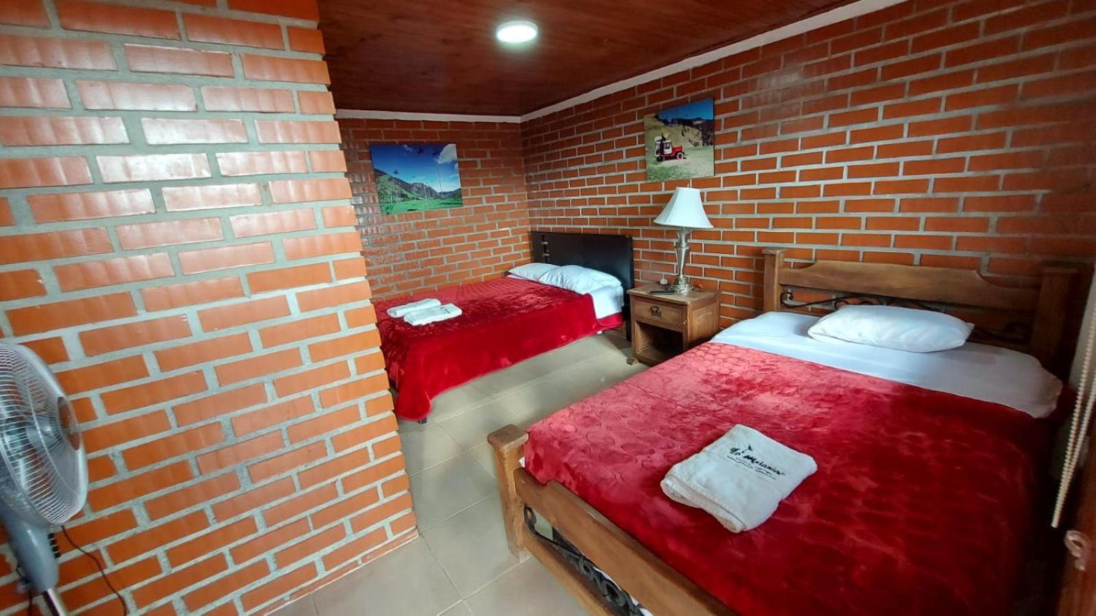 Finca Hotel La Melania Montenegro Buitenkant foto